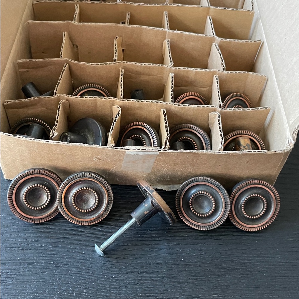 Vintage Brass Cabinet Knobs Lot of 30 - Picture 7 of 9